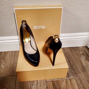 Michael Kors Hamilton Pump